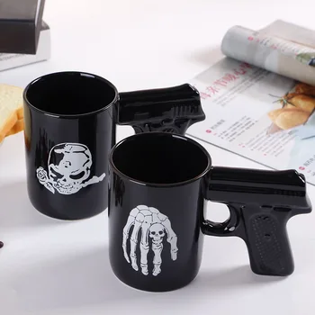 Творчески Череп Керамична Чаша За Вода Пистолет Чаша Пистолета на Дръжката на Чаша за 3D Форма на Чашата за Кафе на Закуска Чаша прясно Мляко Изображение 2