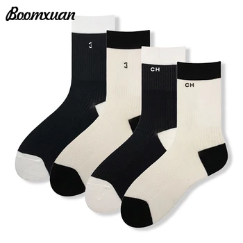 Модни Маркови Черно-Бели Памучни Дамски Чорапи, Ежедневни Шарени Чорапи В Ивицата е със Средна дължина, Симпатични Смешни Чорапи, Дамски