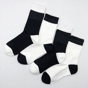 Модни Маркови Черно-Бели Памучни Дамски Чорапи, Ежедневни Шарени Чорапи В Ивицата е със Средна дължина, Симпатични Смешни Чорапи, Дамски Изображение 2